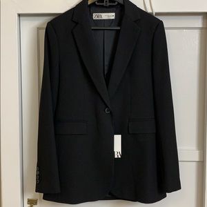 Medium size black blazer